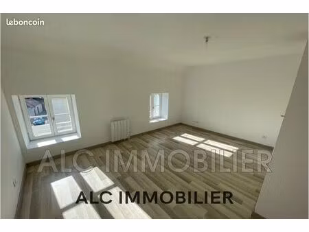 immeuble 106 m² sees