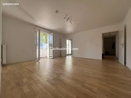 appartement 4 pièces 77 m²