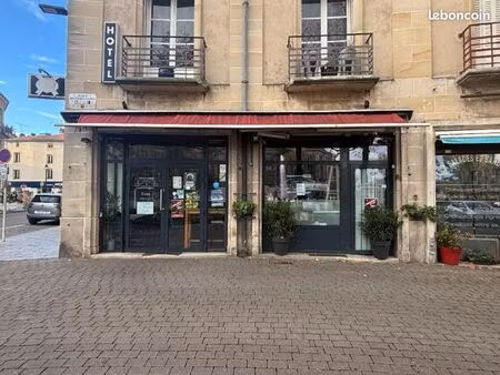 commerce 270 m²