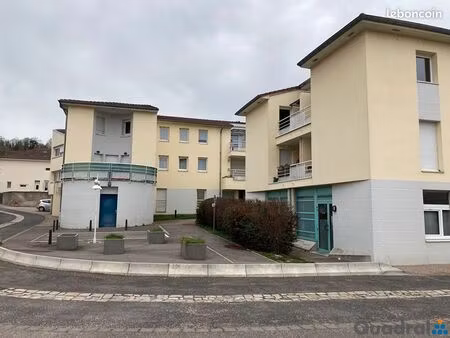 local commercial 191 m² toul