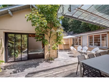 maison de luxe à vendre dans le quartier pereire-ville-d'hiver