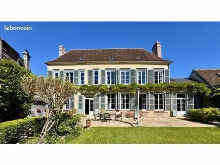 maison 7 pièces 286 m²