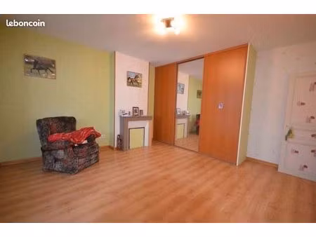 maison 6 pièces 140 m²