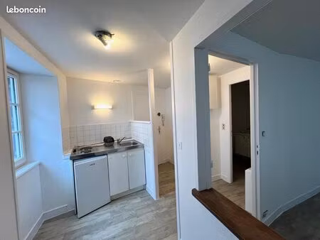 studio 1 pièce 32 m²