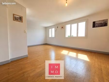 appartement 5 pièces 64 m²