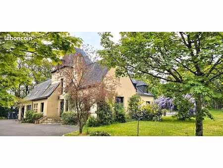 belle propriété de caractère. grands espaces. angers ouest