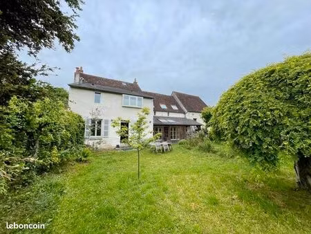maison 7 pièces 160 m²