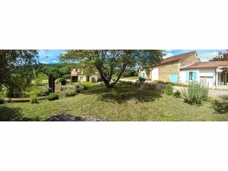 propriété 8 pièces 198 m²