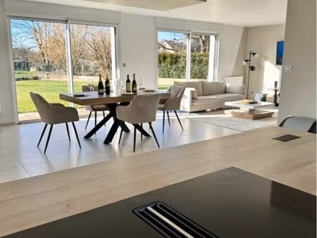 maison meublée 100m2 sur parcelle 930m2