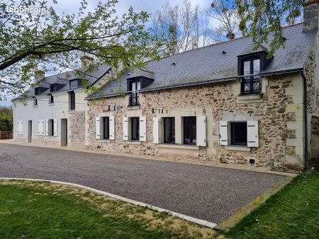 maison de caractère rénovée avec piscine sur terrain clos et arboré de 3000m2
