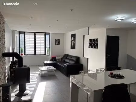 maison entièrement rénovée et meublée