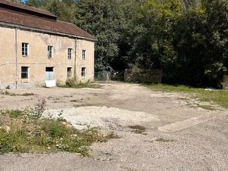 domaine de 12 hectares avec usine etang batiments terrains