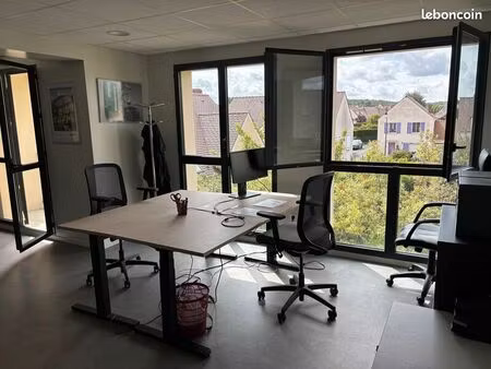 bureau 89 m²