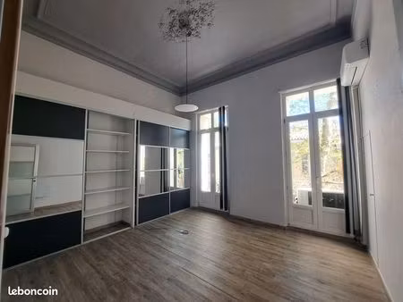 bureaux à louer – 95 m² – centre-ville historique de salon de provence