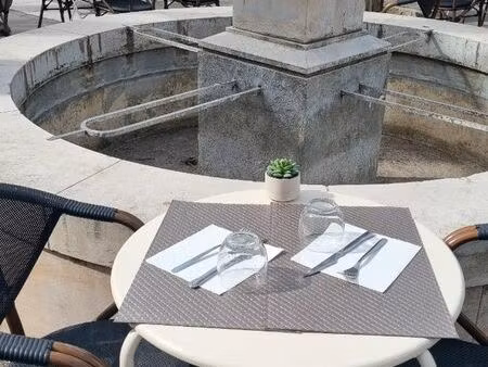 restaurant
