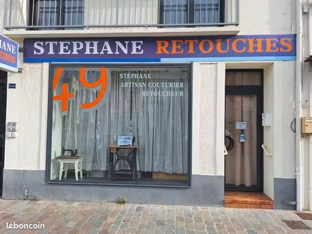 murs boutique 25m2 (+éventuellement lot de machines à coudre industrielles)