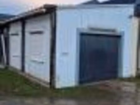 local – stockage- box – de 78 m² 15 km sud angers