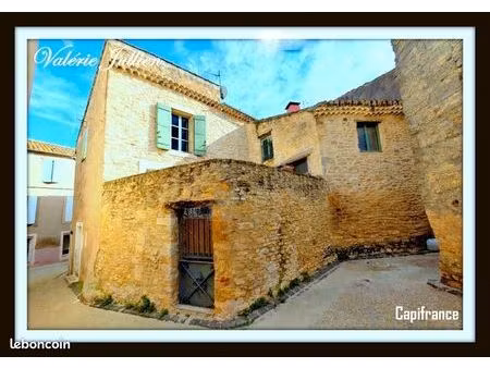 maison 8 pièces 148 m²