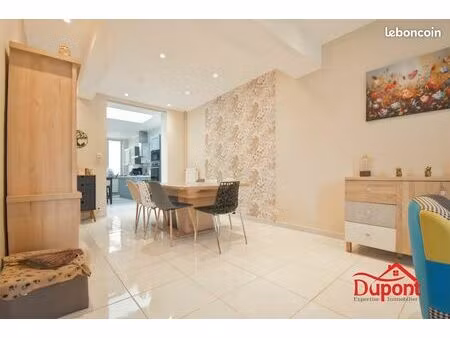 maison 6 pièces 110 m²