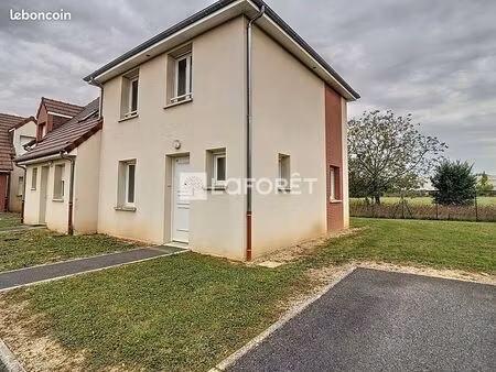 maison 3 pièces 65 m²