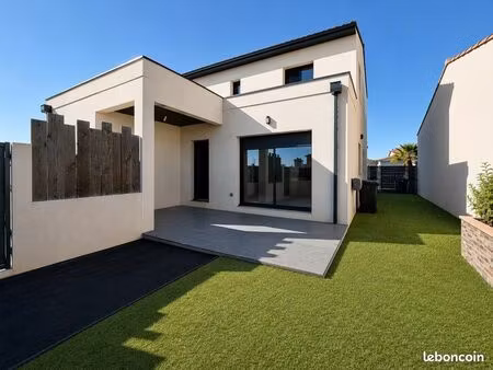 villa contemporaine récente – prestations haut de gamme – 5 pièces – 110 m²
