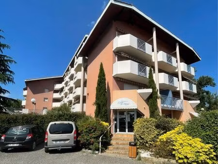 studio t1 rénové 28 m² + garage – proche centre-ville d’agen