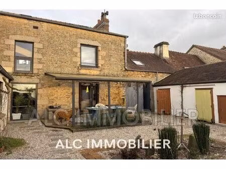 maison 2 pièces 137 m²