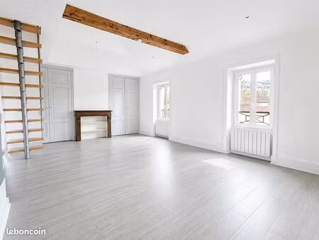 t3 duplex avec cave et parkings à vendre