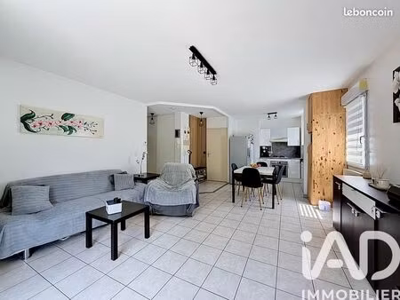appartement 3 pièces 65 m²