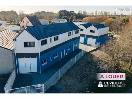 local industriel 136 m²