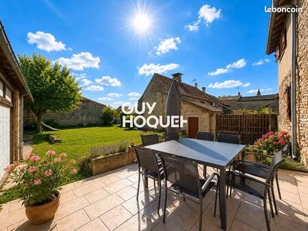 maison 8 pièces 155 m²
