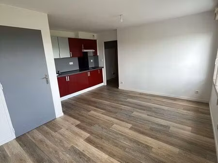 à louer – appartement t3 très lumineux -angers