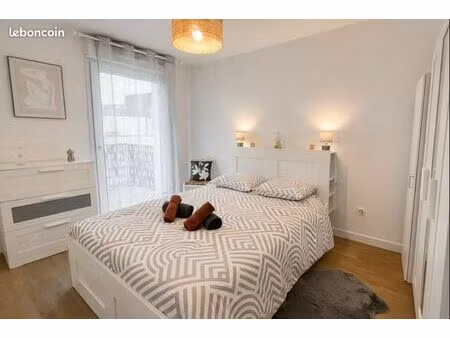appartement t2  46m²  balcon  2 parkings