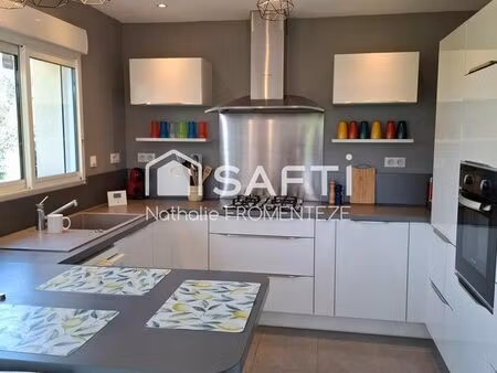 maison 5 pièces 94 m²