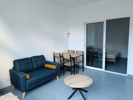 studio rénové – 25 m² – hyper centre alençon