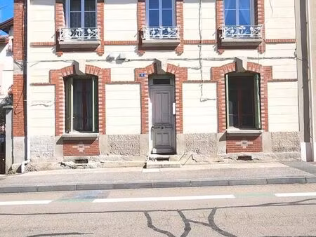 immeuble 8 pièces 150 m²
