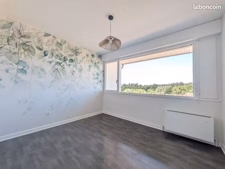 lumineux t3 de 55 m² avec grand balcon et garage