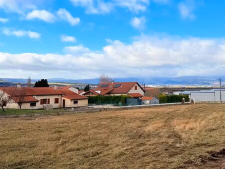 parcelle constructible viabilisée idéalement située