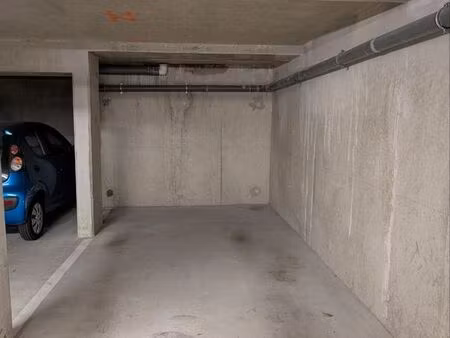 location place de parking