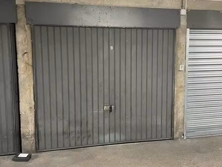 box - parking