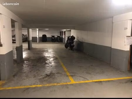 annonce : lot de 3 places de parking - paris 20e (rue du capitaine marchal) prix :33 000 (