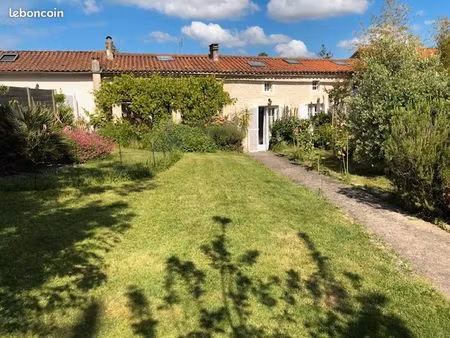 maison charentaise en charente maritime