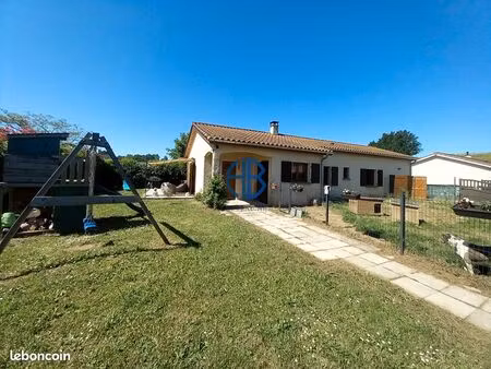 villa 5 pièces 101 m²