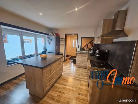 maison 7 pièces 142 m²