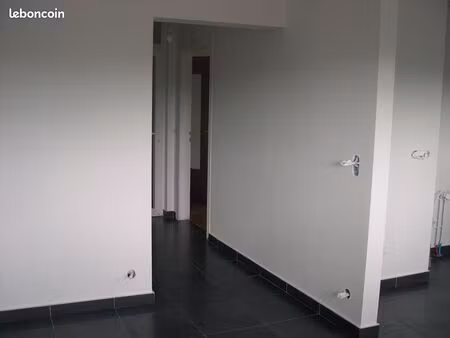 appartement f2 récent 50m2