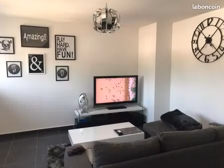 bel appartement f2 récent