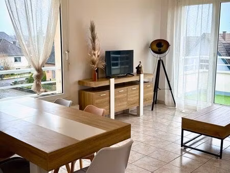 bel appartement  lumineux  en attique