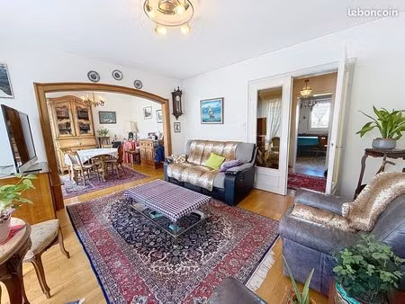 appartement 5 pièces 102 m²