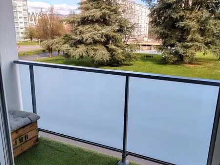 appartement renové et lumineux