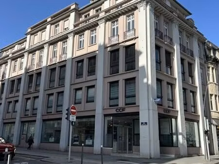 bureaux 307 m²